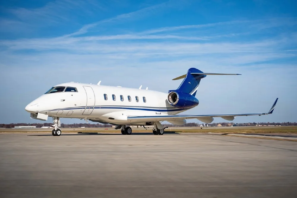 Bombardier Challenger on the Haven ramp
